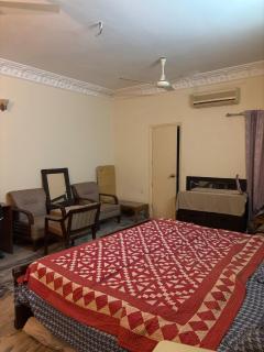 2 Beds in the heart of Clifton - 3