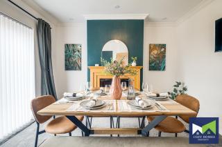 Modern-Family-Contractors-Netflix-Fast Wifi-Private Parking-NEC-HS2-JLR - Birmingham - 9