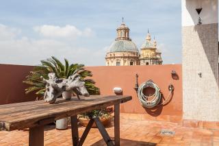 PENTHOUSE IN RESTORED c19TH HOME - Sevilla - 7