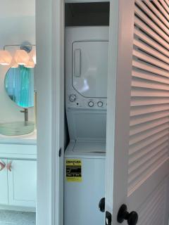 Groovy escape steps from the beach, a must sea! - 3