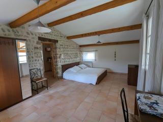 Grand gîte avec piscine Sous les étoiles de Geyssans - - 8