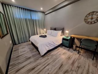 S2 Stoked Apartment - Muizenberg - 8
