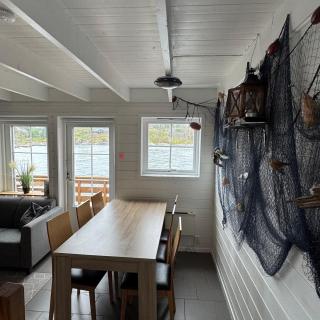 Cozy Oceanfront Escape - Nautnes - 0