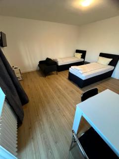 3-Zimmer Monteurwohnung mit Balkon - Neumünster - 8