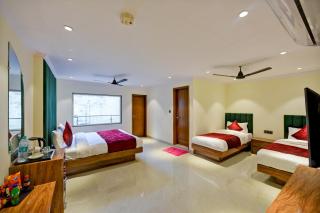 Hotel Surya Plaza Near New Delhi Railway Station and Connaught Place - 1
