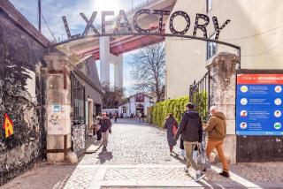 GuestReady - Colourful and Modern LxFactory - Lissabon - 8