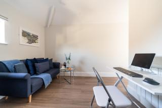 Howard Gardens - 1 Bedroom Apartment in Cardiff City Centre - 2
