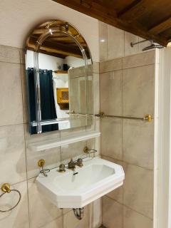 Honor - All in One Room NEU RENOVIERT - 5