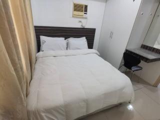 2 BR APT in SEA RESIDENCES - Manila - 9
