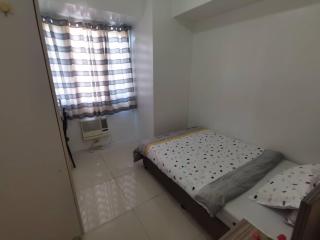 2 BR APT in SEA RESIDENCES - Manila - 8