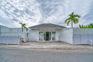 3BD Modern Apartment in Sanur with BBQ & huge shared pool - Sanur - 4
