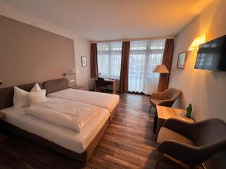 Landhotel Combecher - Neukirchen - 8