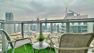 Dubai I Burj Residence Retreat I Piano & Workstation - 3