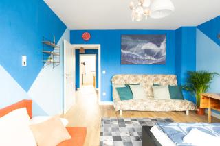 - Ocean Haven Deluxe with Coastal Charm - 2-Room Sea-Inspired Apartment 75 qm - Central Location - Elegant Nautical Design - Renovated in 2024 with TV & Netflix - Full Kitchen & Free Parking - Near Metro & Airport - King Beds - - Duisburg - 7