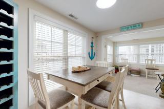 West Fenwick --- 39110 Van Buren Ave - 5