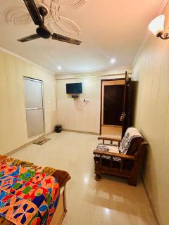 Sainik guest house - Lucknow - 2
