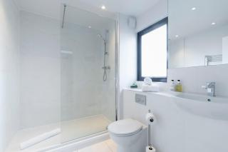 Elliot Oliver - The Old Surgery - Stunning 4 Bedroom Home With Parking In Cheltenham - Cheltenham - 5