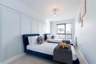 Elliot Oliver - The Old Surgery - Stunning 4 Bedroom Home With Parking In Cheltenham - Cheltenham - 2