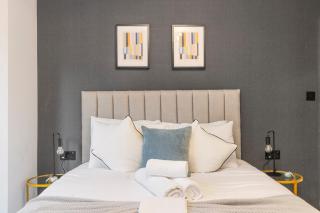 Sleek Cityscape, Modern Studio with Kitchenette - Londen - 0