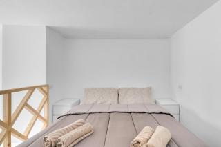 2TERM38 -Loreto - Duomo - Central - - Milan - 2