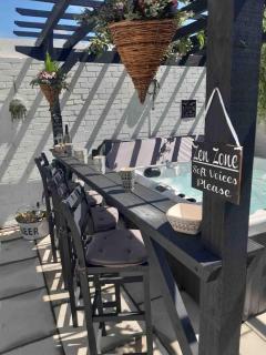 Ocean Suites HOT TUB - sleeps 11 - 2