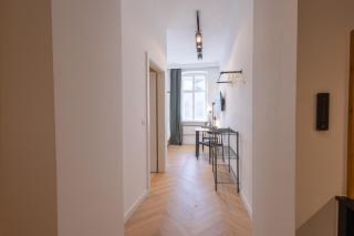 josef's home I Werkraum Studio I UNO-City - Vienna - 8