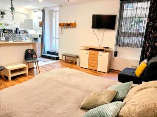 DOB71-Cozy flat in the center of Budapest- Recently Renovated - Budapest - 8