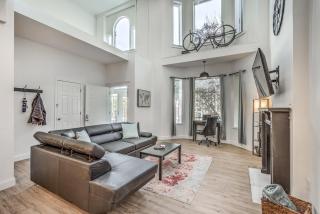 4632 First Floor Hidden Gem - 8