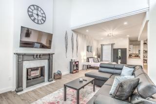 4632 First Floor Hidden Gem - Tower Grove - 3