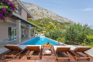 Gemütliches Haus Mit Sauna, Pool Und Meerblick - Mimice - 0
