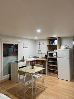 Chambre au vert - Saint-Laurent-de-Cerdans - 7