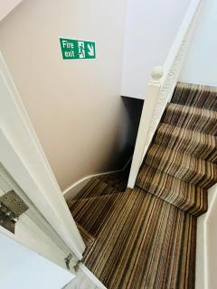 Double room in attractive modern Victorian House - 5