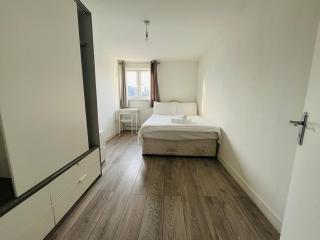 Double room in attractive modern Victorian House - London - 8