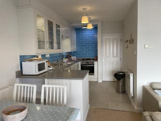 Lovely seafront 2 bedroom Apartment 4 - Aberdyfi - 6