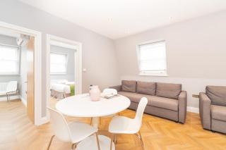 Modern Two-Bedroom Apartment in Paddington - London - 6