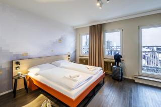 MEININGER Hotel München Zentrum - Munich - 9