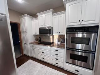Your Cozy Retreat Awaits! Golf, Swim, Ping Pong! - Omaha - 8