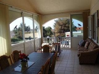 Apartment Mit Großer Terrasse Im Obergeschoss - Vir - 1