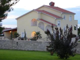 Villa Del Golfo, Apartement Mit Garten Und Pool - Savudrija - 0