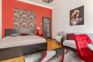 Place of Grace - 1 min to National Theatre - Prague - 7