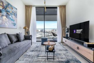 Lovely 1BR flat wBalcony Gym & Pool in JVC - 0