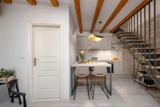 Luxuriöse neue Ferienwohnung in Porec Altstadt für 4 Personen mit Meerblick - Poreč - 3