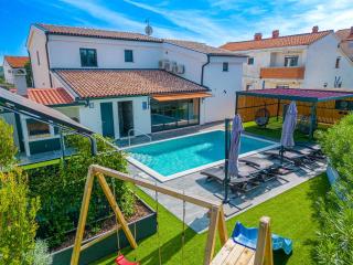 4 Sz Mit Bad En Suite Pool Und Sommerküche - Medulin - 9
