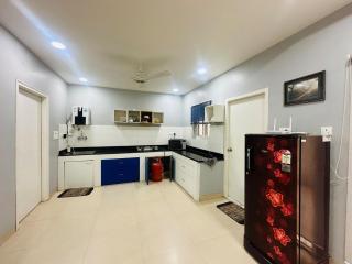 Charming Beautiful 2bhk Jublee hills Apollo - 6