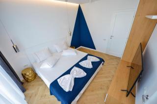 Blue Moon - One Bedroom - Romana Square - 3