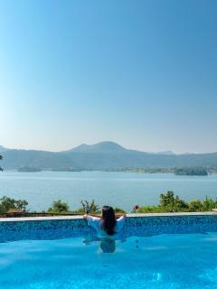 Luxurious Infinity Pool Villa Overlooking Pawna Lake Best For Parties And Events - 9