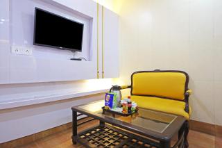 Hotel Preet Inn 05 Mints Walking Distance Nizamuddin Railway Station - 9