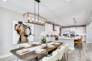 Luxe Black Mountain Manor on 15 Acres! - 4