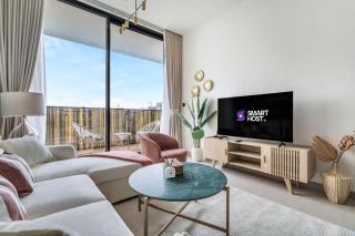 Amazing 1BR flat wBalcony Gym & Pool in JVC - 1