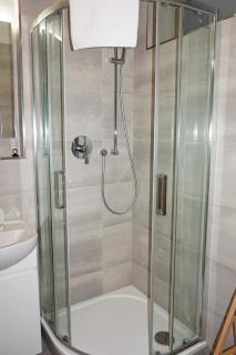Slunný dvoupokojový apartmán v centru s nejkrásnějším výhledem v Harrachově a soukromým parkováním v garáži - by Relax Harrachov - Harrachov - 2